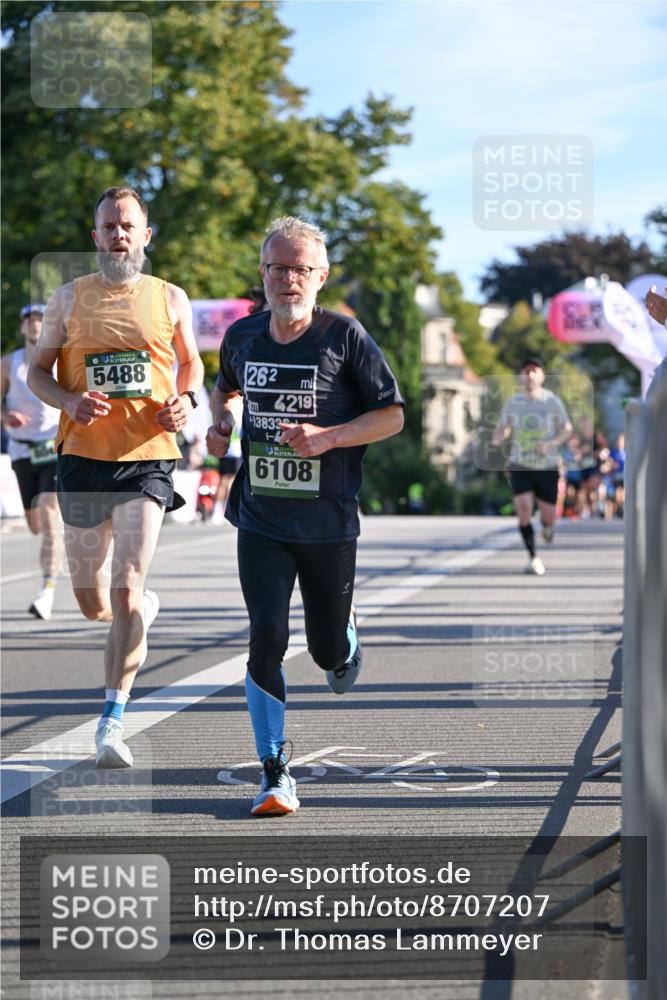 07.09.2025 - BARMER Alsterlauf Dr. Thomas Lammeyer http://msf.ph/oto/8707207 07.09.2025 09:26:51 Laufen 5488, 262, 4219, 13833, 6108 meine-sportfotos.de