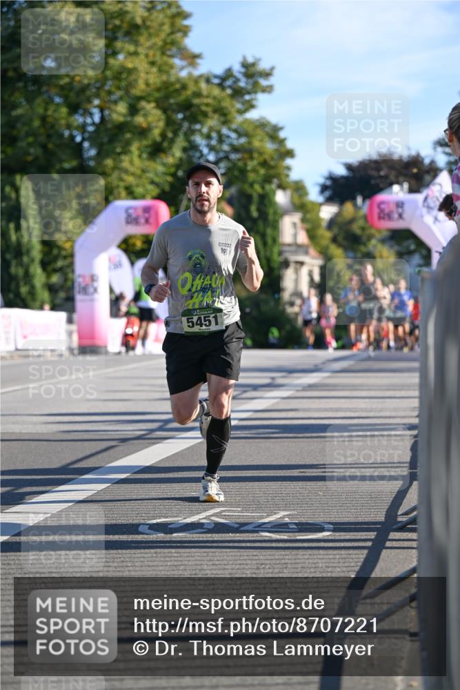 07.09.2025 - BARMER Alsterlauf Dr. Thomas Lammeyer http://msf.ph/oto/8707221 07.09.2025 09:26:54 Laufen 19, 5451 meine-sportfotos.de
