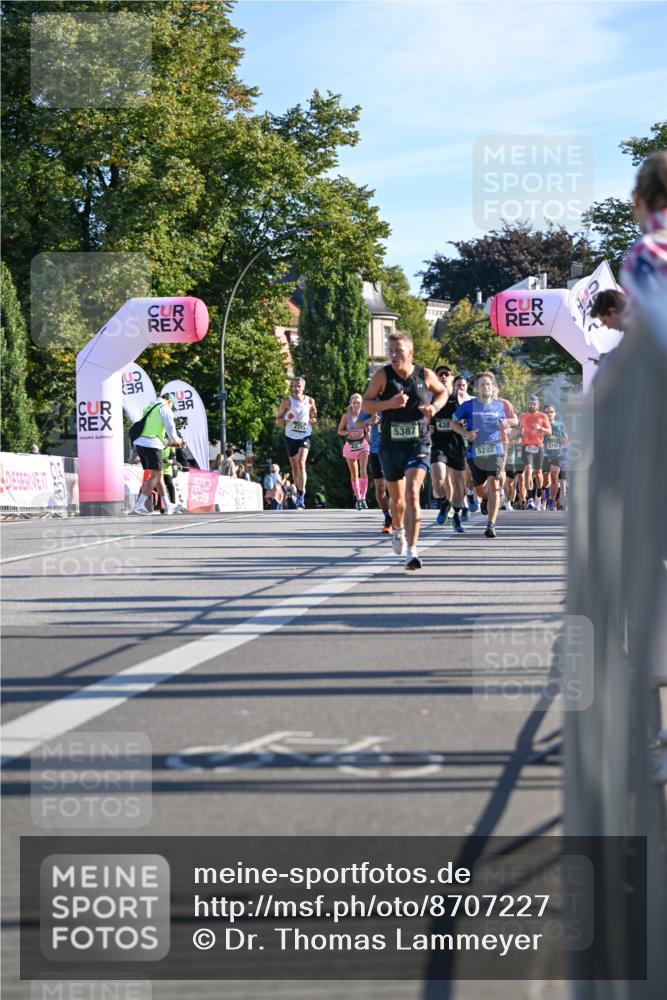 07.09.2025 - BARMER Alsterlauf Dr. Thomas Lammeyer http://msf.ph/oto/8707227 07.09.2025 09:26:58 Laufen 39, 2745, 5387, 438, 5288 meine-sportfotos.de