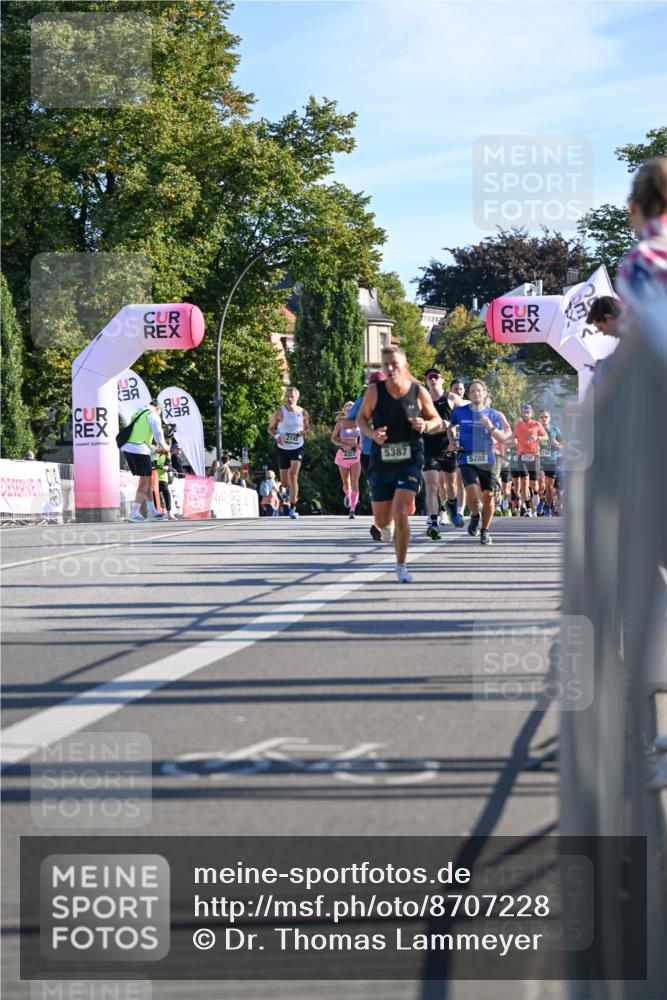 07.09.2025 - BARMER Alsterlauf Dr. Thomas Lammeyer http://msf.ph/oto/8707228 07.09.2025 09:26:58 Laufen 2745, 4357, 5387, 5288 meine-sportfotos.de