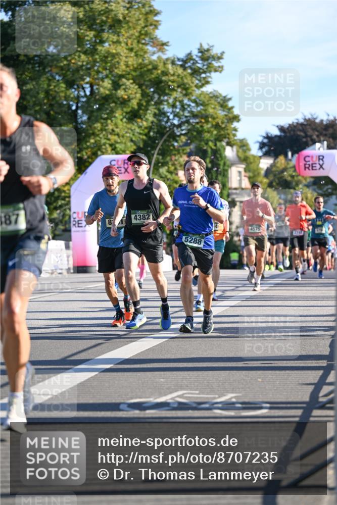 07.09.2025 - BARMER Alsterlauf Dr. Thomas Lammeyer http://msf.ph/oto/8707235 07.09.2025 09:27:02 Laufen 387, 4382, 8, 5288, 4575, 32742 meine-sportfotos.de