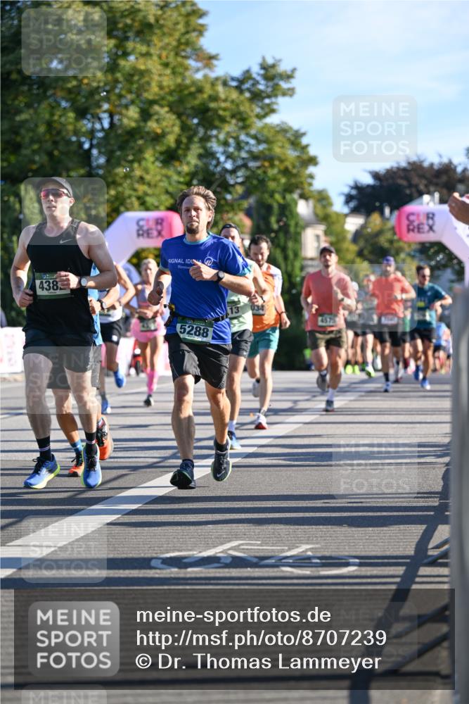 07.09.2025 - BARMER Alsterlauf Dr. Thomas Lammeyer http://msf.ph/oto/8707239 07.09.2025 09:27:03 Laufen 438, 5288, 13, 034 meine-sportfotos.de