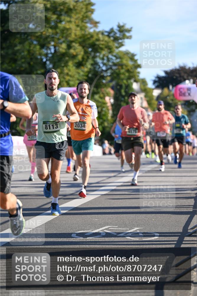 07.09.2025 - BARMER Alsterlauf Dr. Thomas Lammeyer http://msf.ph/oto/8707247 07.09.2025 09:27:04 Laufen 8113, 2034 meine-sportfotos.de
