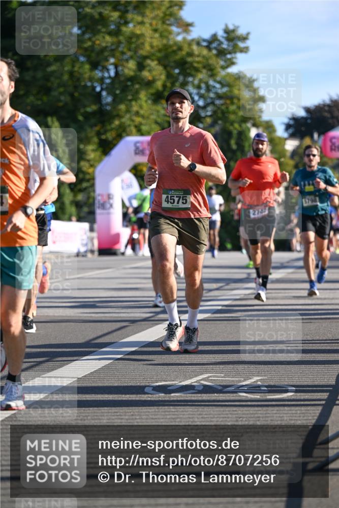07.09.2025 - BARMER Alsterlauf Dr. Thomas Lammeyer http://msf.ph/oto/8707256 07.09.2025 09:27:06 Laufen 4575, 274 meine-sportfotos.de