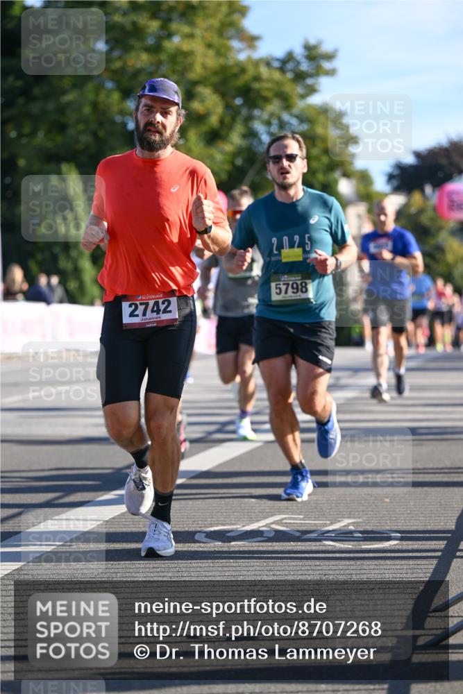 07.09.2025 - BARMER Alsterlauf Dr. Thomas Lammeyer http://msf.ph/oto/8707268 07.09.2025 09:27:08 Laufen 2742, 2025, 5798 meine-sportfotos.de