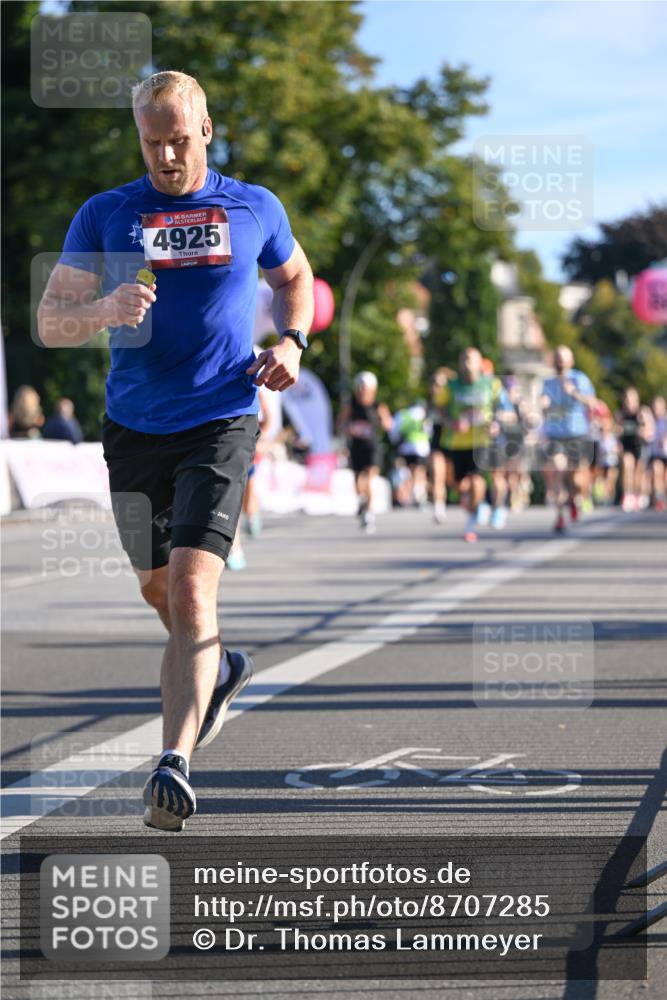 07.09.2025 - BARMER Alsterlauf Dr. Thomas Lammeyer http://msf.ph/oto/8707285 07.09.2025 09:27:11 Laufen 9, 4925 meine-sportfotos.de