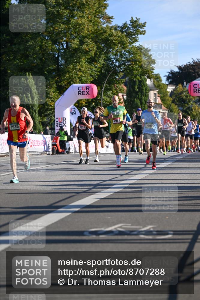 07.09.2025 - BARMER Alsterlauf Dr. Thomas Lammeyer http://msf.ph/oto/8707288 07.09.2025 09:27:12 Laufen 3935, 2953, 4885, 4565, 4732, 3596, 4030 meine-sportfotos.de