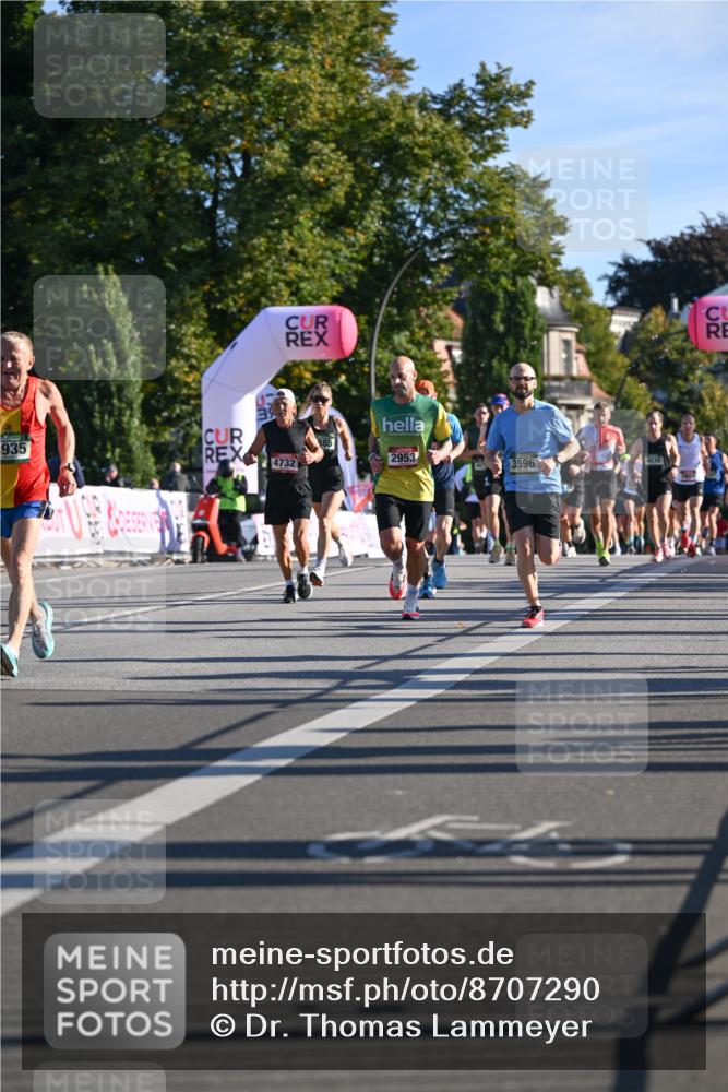 07.09.2025 - BARMER Alsterlauf Dr. Thomas Lammeyer http://msf.ph/oto/8707290 07.09.2025 09:27:12 Laufen 935, 4732, 2953, 3596, 4030, 260 meine-sportfotos.de