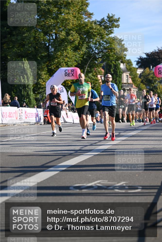 07.09.2025 - BARMER Alsterlauf Dr. Thomas Lammeyer http://msf.ph/oto/8707294 07.09.2025 09:27:13 Laufen 39, 2953, 4732, 3596, 4030 meine-sportfotos.de