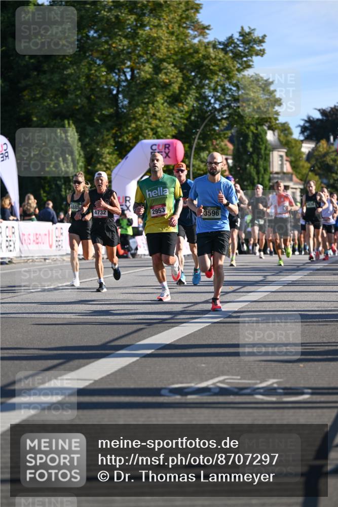 07.09.2025 - BARMER Alsterlauf Dr. Thomas Lammeyer http://msf.ph/oto/8707297 07.09.2025 09:27:13 Laufen 4885, 4732, 2953, 3596 meine-sportfotos.de