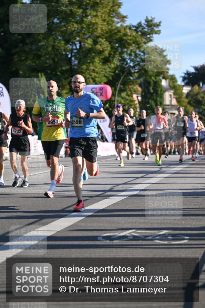 07.09.2025 - BARMER Alsterlauf Dr. Thomas Lammeyer http://msf.ph/oto/8707304 07.09.2025 09:27:14 Laufen 4732, 2953, 3596 meine-sportfotos.de