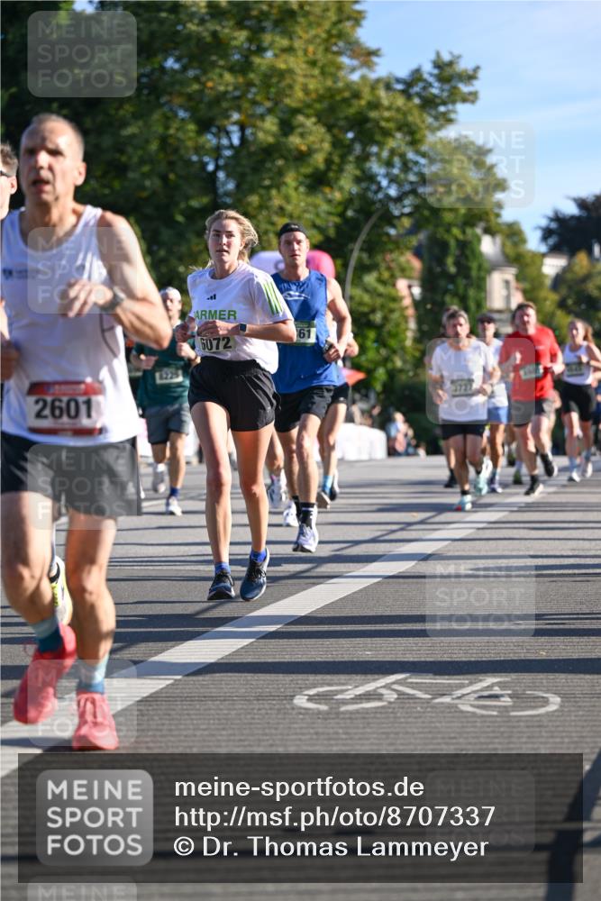 07.09.2025 - BARMER Alsterlauf Dr. Thomas Lammeyer http://msf.ph/oto/8707337 07.09.2025 09:27:21 Laufen 2601, 6072 meine-sportfotos.de