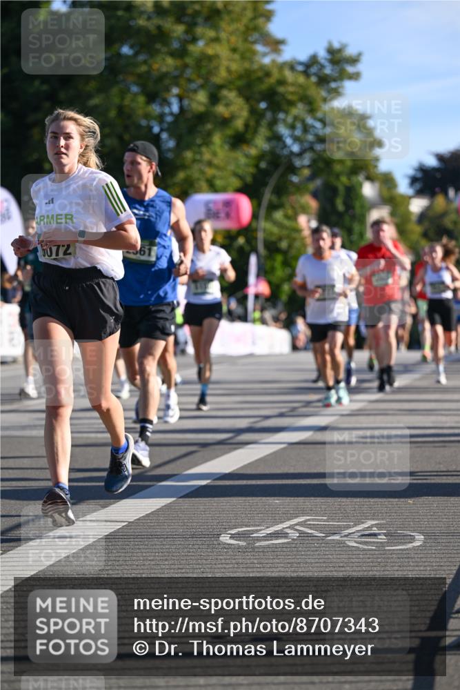 07.09.2025 - BARMER Alsterlauf Dr. Thomas Lammeyer http://msf.ph/oto/8707343 07.09.2025 09:27:21 Laufen 072 meine-sportfotos.de