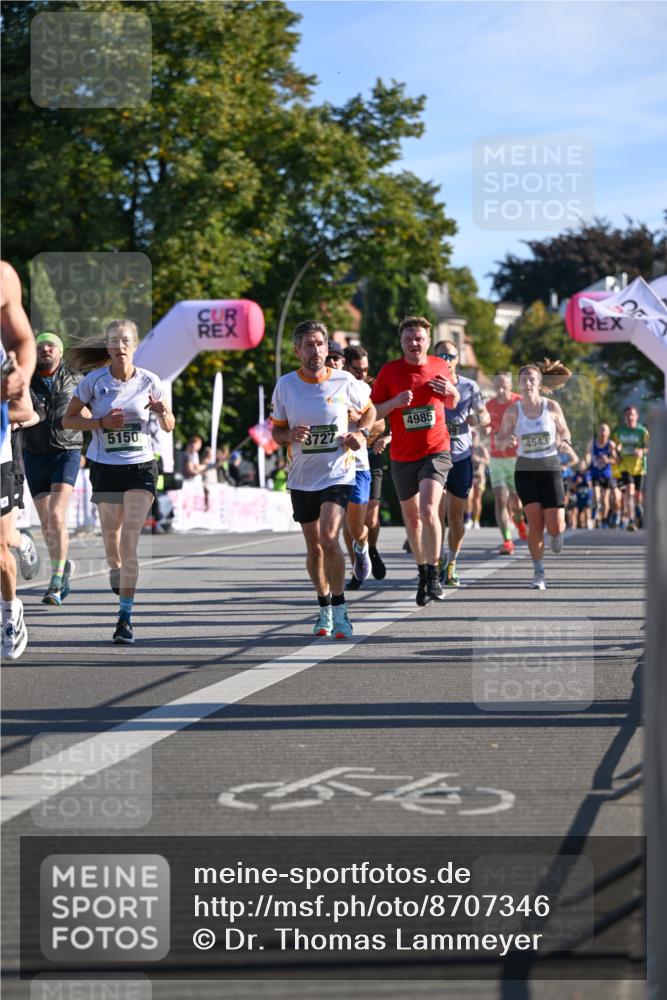 07.09.2025 - BARMER Alsterlauf Dr. Thomas Lammeyer http://msf.ph/oto/8707346 07.09.2025 09:27:22 Laufen 5150, 4985, 3727, 54, 4543 meine-sportfotos.de