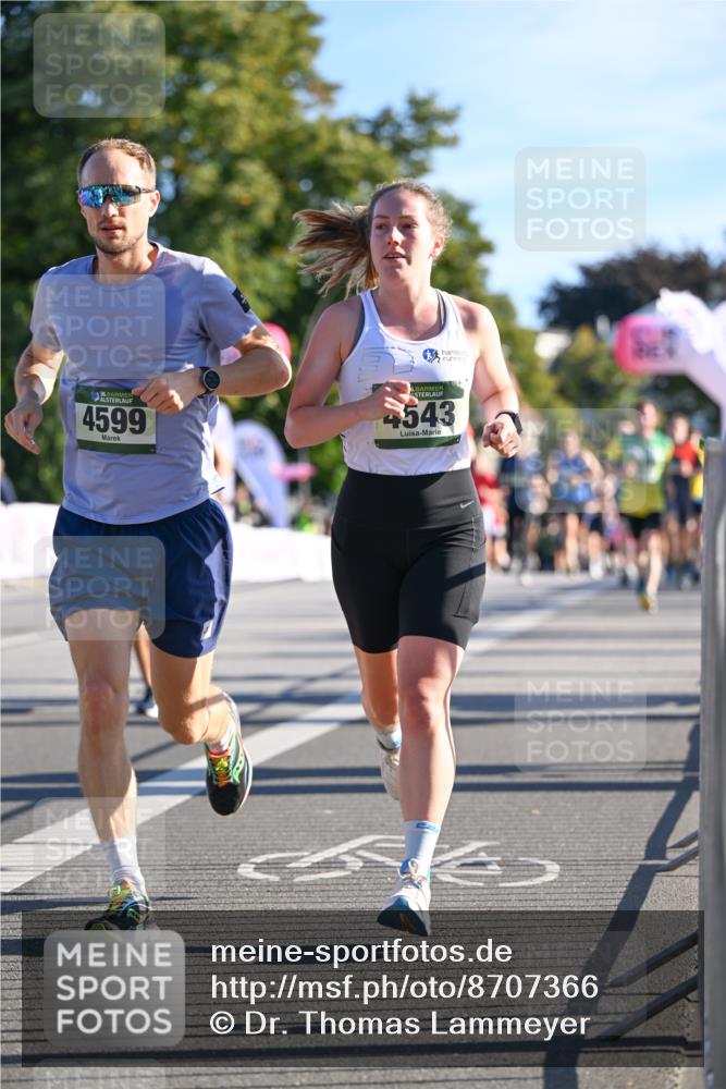 07.09.2025 - BARMER Alsterlauf Dr. Thomas Lammeyer http://msf.ph/oto/8707366 07.09.2025 09:27:26 Laufen 36, 4599, 6, 543 meine-sportfotos.de