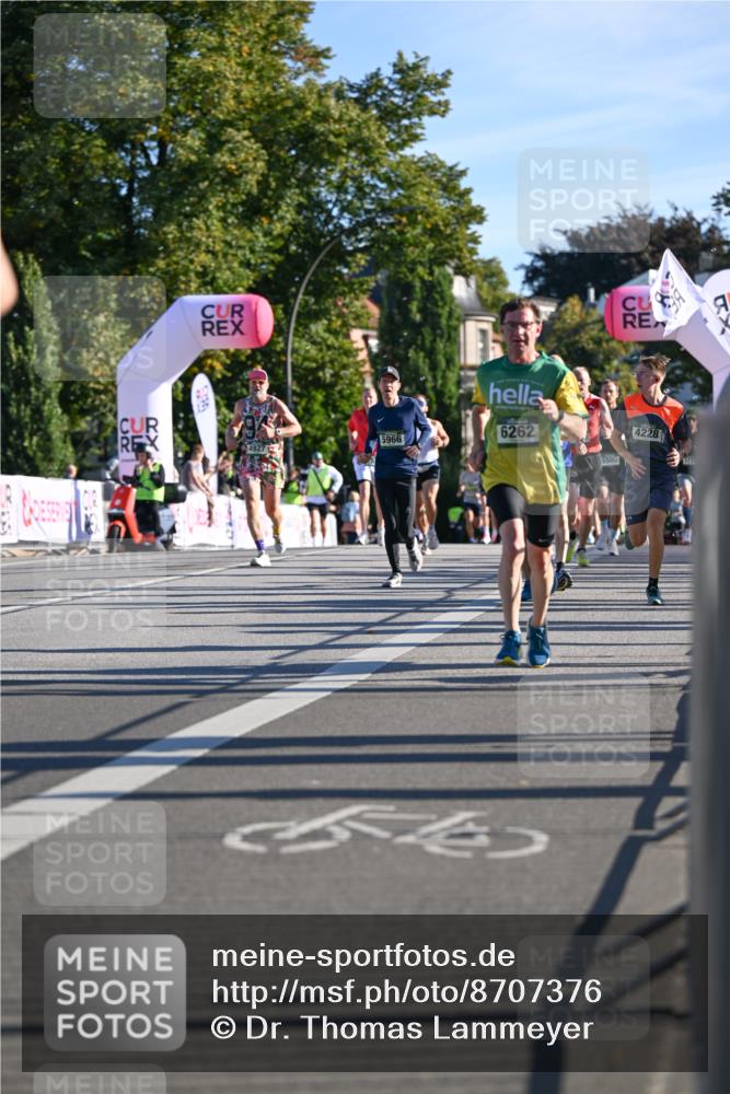 07.09.2025 - BARMER Alsterlauf Dr. Thomas Lammeyer http://msf.ph/oto/8707376 07.09.2025 09:27:29 Laufen 5966, 6262, 5500, 4228, 554 meine-sportfotos.de