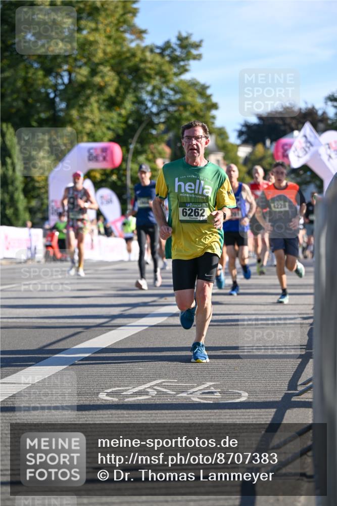 07.09.2025 - BARMER Alsterlauf Dr. Thomas Lammeyer http://msf.ph/oto/8707383 07.09.2025 09:27:30 Laufen 6262 meine-sportfotos.de