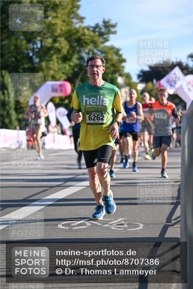 07.09.2025 - BARMER Alsterlauf Dr. Thomas Lammeyer http://msf.ph/oto/8707386 07.09.2025 09:27:30 Laufen 6262, 4228, 2205 meine-sportfotos.de