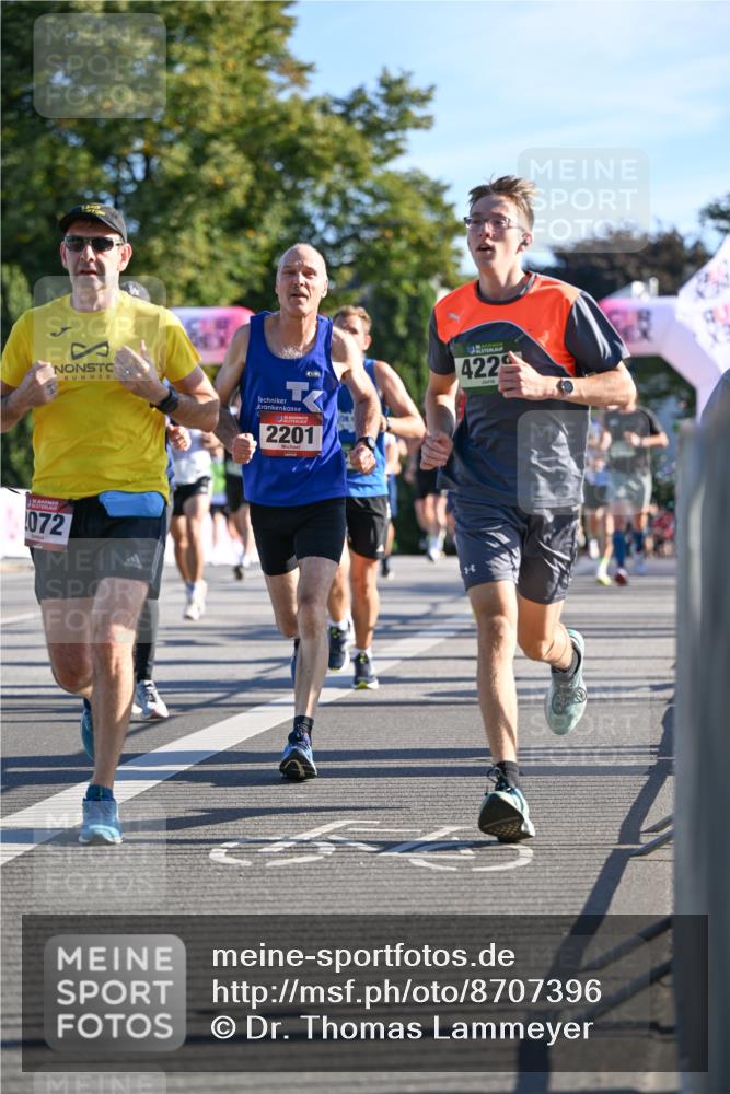 07.09.2025 - BARMER Alsterlauf Dr. Thomas Lammeyer http://msf.ph/oto/8707396 07.09.2025 09:27:32 Laufen 2201, 422, 072 meine-sportfotos.de