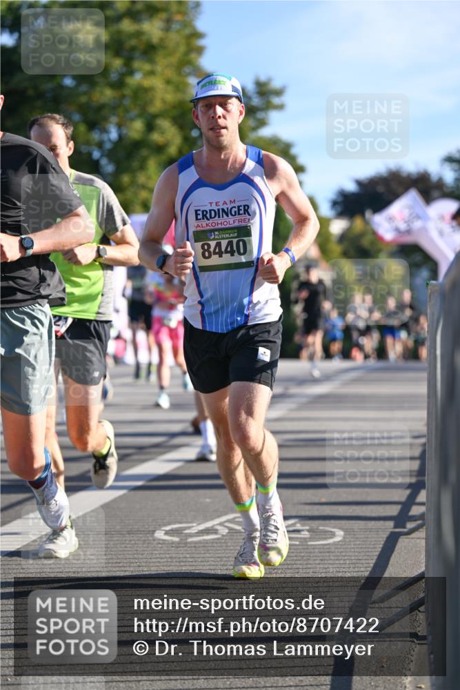07.09.2025 - BARMER Alsterlauf Dr. Thomas Lammeyer http://msf.ph/oto/8707422 07.09.2025 09:27:38 Laufen 15, 126, 8440 meine-sportfotos.de