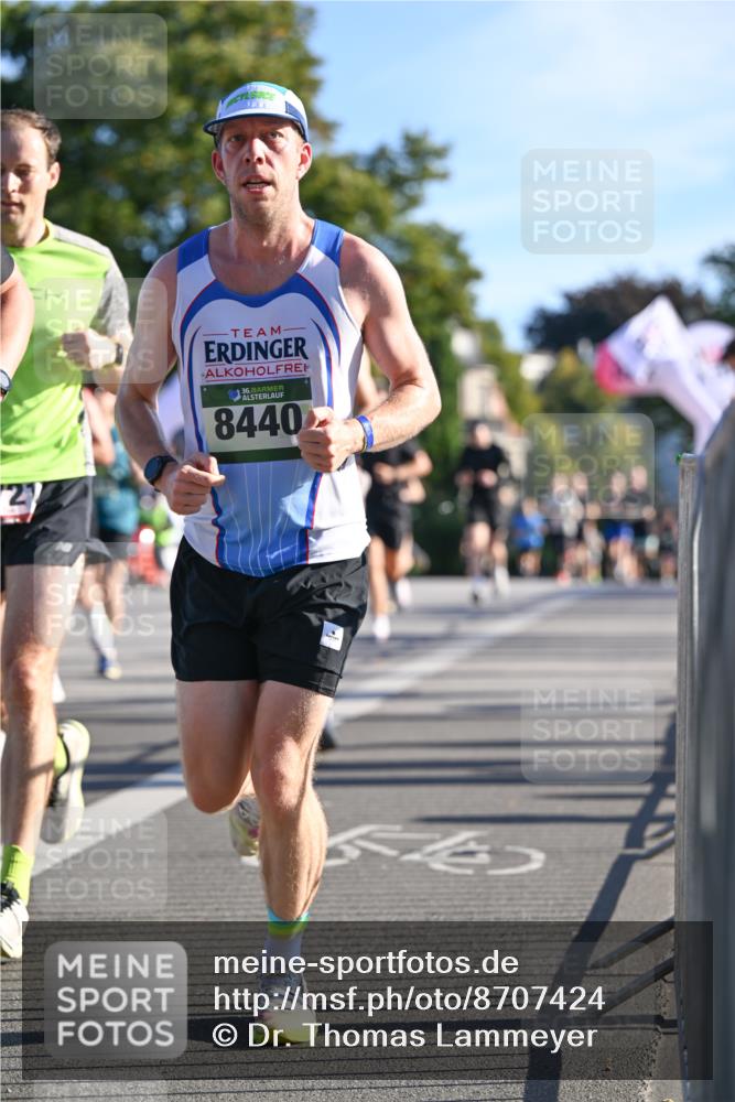07.09.2025 - BARMER Alsterlauf Dr. Thomas Lammeyer http://msf.ph/oto/8707424 07.09.2025 09:27:38 Laufen 36, 8440 meine-sportfotos.de