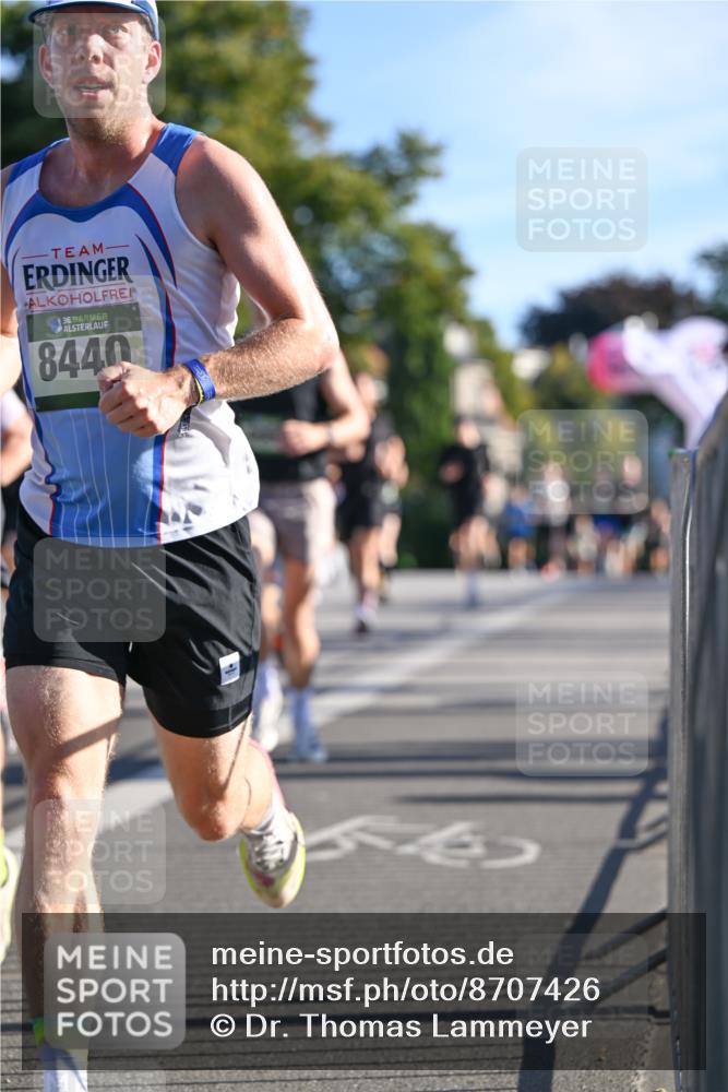 07.09.2025 - BARMER Alsterlauf Dr. Thomas Lammeyer http://msf.ph/oto/8707426 07.09.2025 09:27:38 Laufen 36, 8440 meine-sportfotos.de