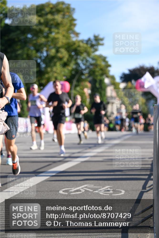 07.09.2025 - BARMER Alsterlauf Dr. Thomas Lammeyer http://msf.ph/oto/8707429 07.09.2025 09:27:40 Laufen  meine-sportfotos.de