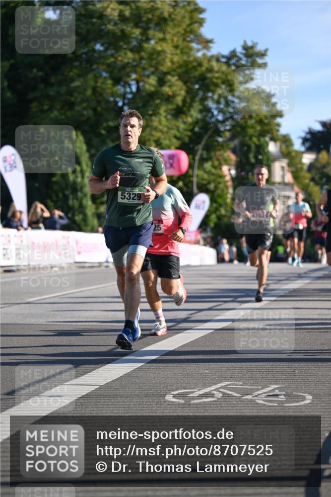 07.09.2025 - BARMER Alsterlauf Dr. Thomas Lammeyer http://msf.ph/oto/8707525 07.09.2025 09:28:01 Laufen 5329, 25, 4762 meine-sportfotos.de