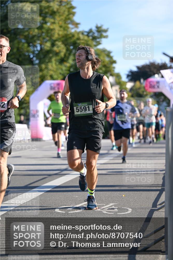 07.09.2025 - BARMER Alsterlauf Dr. Thomas Lammeyer http://msf.ph/oto/8707540 07.09.2025 09:28:04 Laufen 52, 136, 5591 meine-sportfotos.de
