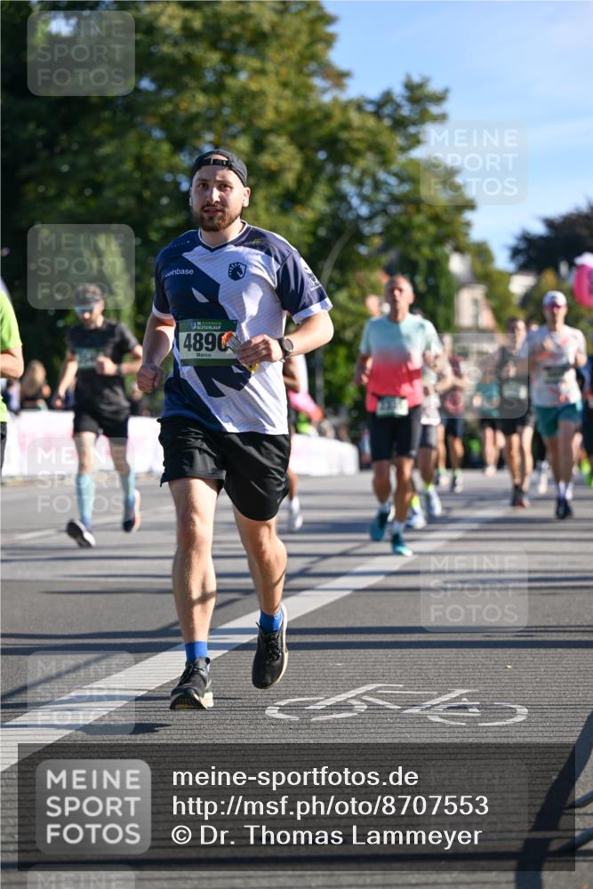 07.09.2025 - BARMER Alsterlauf Dr. Thomas Lammeyer http://msf.ph/oto/8707553 07.09.2025 09:28:07 Laufen 136, 4890, 55 meine-sportfotos.de