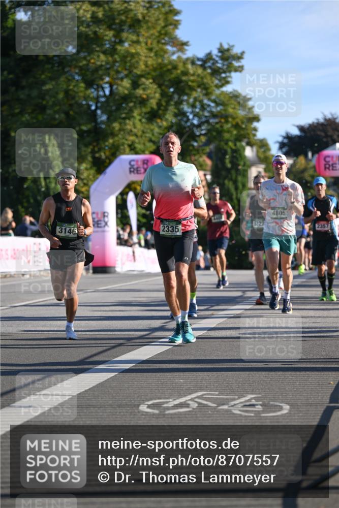 07.09.2025 - BARMER Alsterlauf Dr. Thomas Lammeyer http://msf.ph/oto/8707557 07.09.2025 09:28:08 Laufen 4805, 5322, 2357, 2335, 3146, 54 meine-sportfotos.de