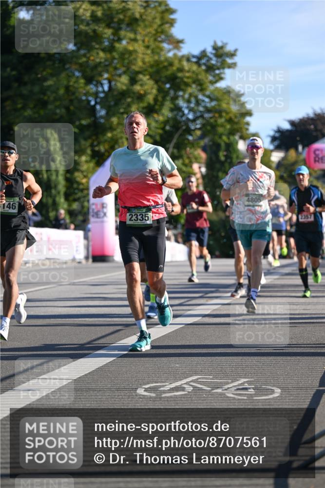 07.09.2025 - BARMER Alsterlauf Dr. Thomas Lammeyer http://msf.ph/oto/8707561 07.09.2025 09:28:08 Laufen 146, 2335, 4805, 2357 meine-sportfotos.de