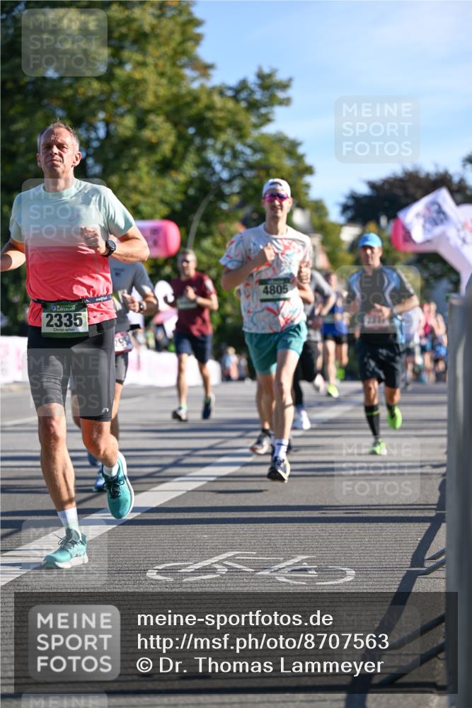 07.09.2025 - BARMER Alsterlauf Dr. Thomas Lammeyer http://msf.ph/oto/8707563 07.09.2025 09:28:09 Laufen 2335, 4805 meine-sportfotos.de