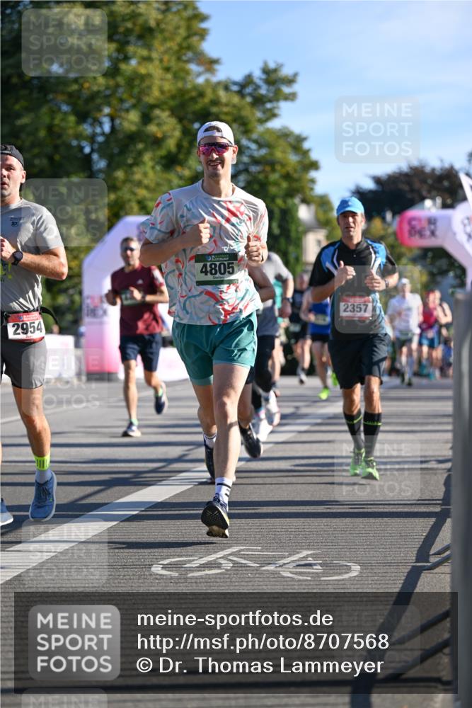 07.09.2025 - BARMER Alsterlauf Dr. Thomas Lammeyer http://msf.ph/oto/8707568 07.09.2025 09:28:10 Laufen 2954, 4805, 2357 meine-sportfotos.de