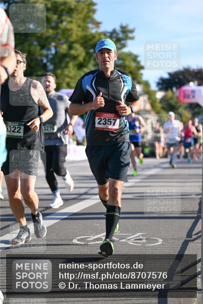 07.09.2025 - BARMER Alsterlauf Dr. Thomas Lammeyer http://msf.ph/oto/8707576 07.09.2025 09:28:11 Laufen 136, 1322, 36, 2357 meine-sportfotos.de