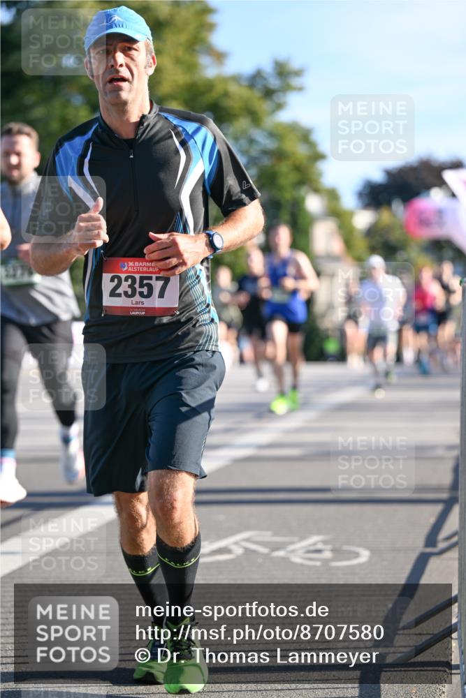 07.09.2025 - BARMER Alsterlauf Dr. Thomas Lammeyer http://msf.ph/oto/8707580 07.09.2025 09:28:12 Laufen 36, 2357 meine-sportfotos.de