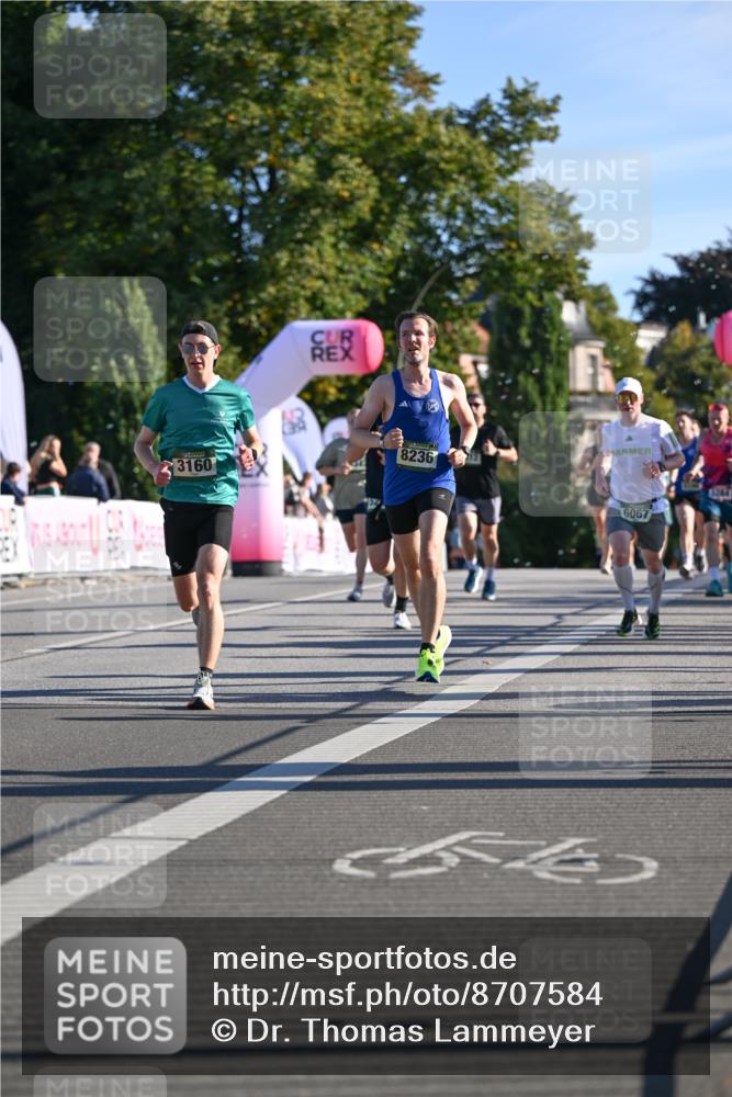 07.09.2025 - BARMER Alsterlauf Dr. Thomas Lammeyer http://msf.ph/oto/8707584 07.09.2025 09:28:13 Laufen 3160, 8236, 6067, 554, 5244 meine-sportfotos.de