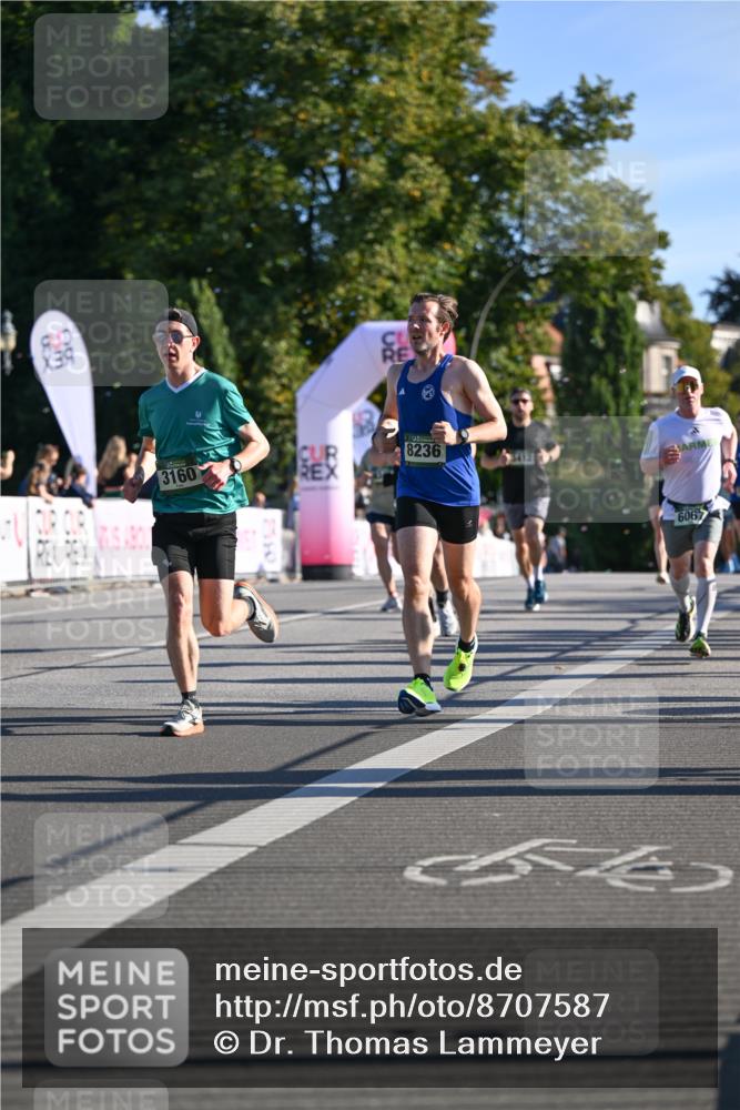 07.09.2025 - BARMER Alsterlauf Dr. Thomas Lammeyer http://msf.ph/oto/8707587 07.09.2025 09:28:13 Laufen 3160, 8236, 6067 meine-sportfotos.de
