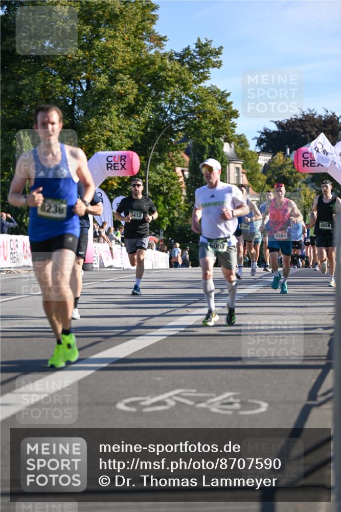 07.09.2025 - BARMER Alsterlauf Dr. Thomas Lammeyer http://msf.ph/oto/8707590 07.09.2025 09:28:14 Laufen 8236, 3412, 6067, 6166, 44, 5284, 8256 meine-sportfotos.de