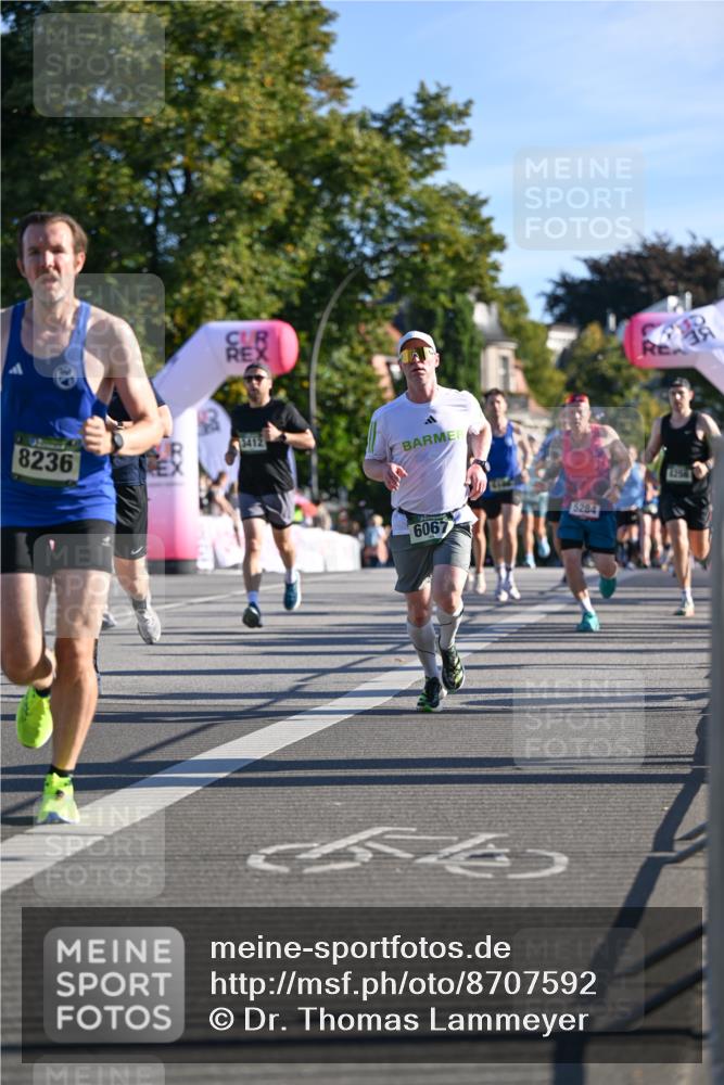 07.09.2025 - BARMER Alsterlauf Dr. Thomas Lammeyer http://msf.ph/oto/8707592 07.09.2025 09:28:14 Laufen 8236, 6067, 5284 meine-sportfotos.de