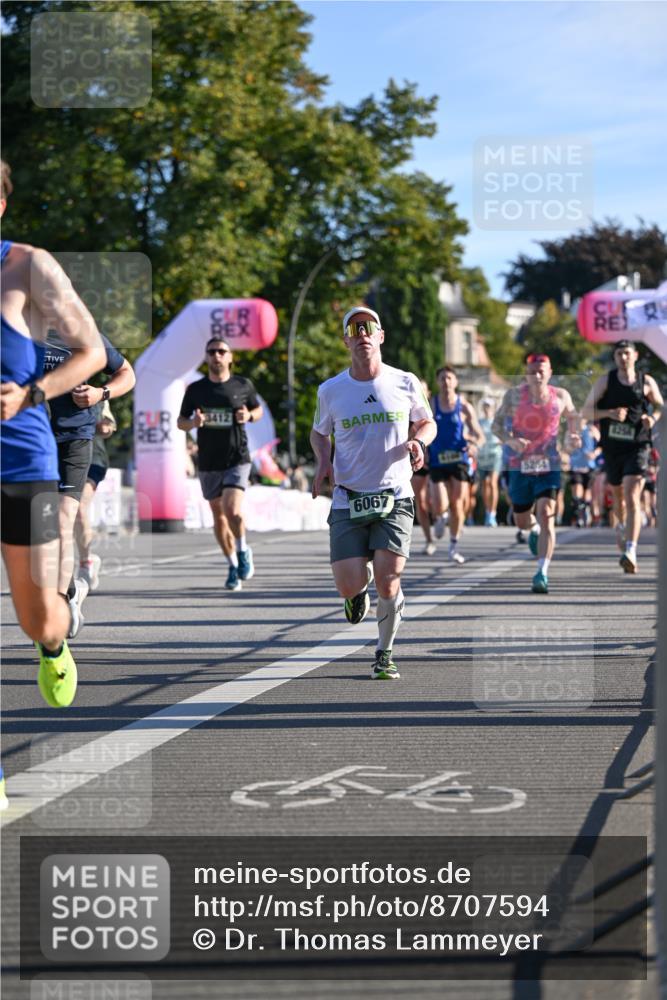 07.09.2025 - BARMER Alsterlauf Dr. Thomas Lammeyer http://msf.ph/oto/8707594 07.09.2025 09:28:15 Laufen 6067, 5204, 53, 1256 meine-sportfotos.de