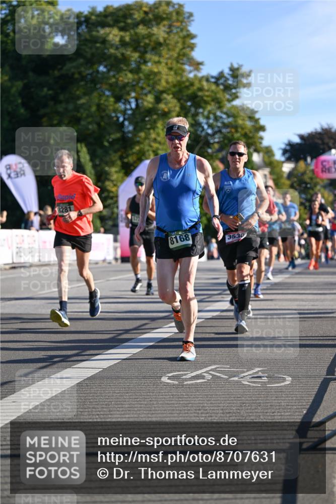 07.09.2025 - BARMER Alsterlauf Dr. Thomas Lammeyer http://msf.ph/oto/8707631 07.09.2025 09:28:24 Laufen 8442, 3, 8281, 8168, 3530 meine-sportfotos.de