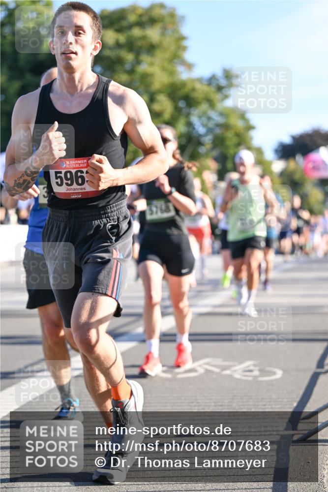 07.09.2025 - BARMER Alsterlauf Dr. Thomas Lammeyer http://msf.ph/oto/8707683 07.09.2025 09:28:35 Laufen 040, 10, 36, 596, 3763 meine-sportfotos.de