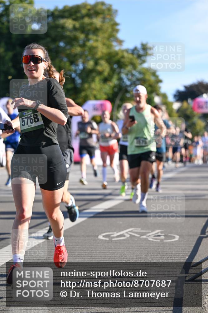 07.09.2025 - BARMER Alsterlauf Dr. Thomas Lammeyer http://msf.ph/oto/8707687 07.09.2025 09:28:35 Laufen 36, 5768, 3676, 54 meine-sportfotos.de