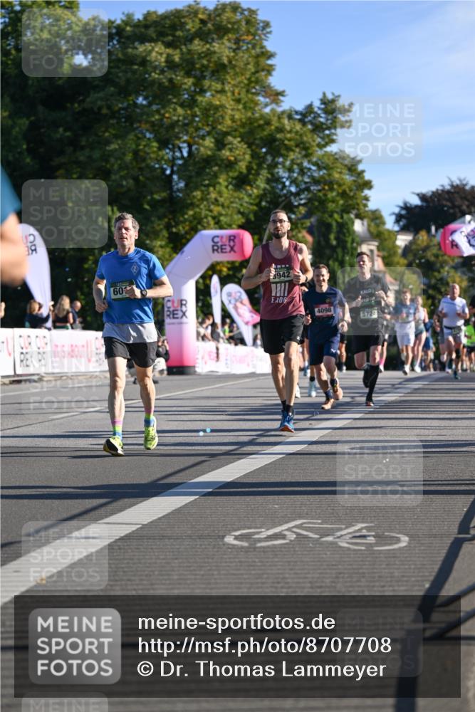 07.09.2025 - BARMER Alsterlauf Dr. Thomas Lammeyer http://msf.ph/oto/8707708 07.09.2025 09:28:39 Laufen 30, 3942, 60, 4098, 5724, 59 meine-sportfotos.de