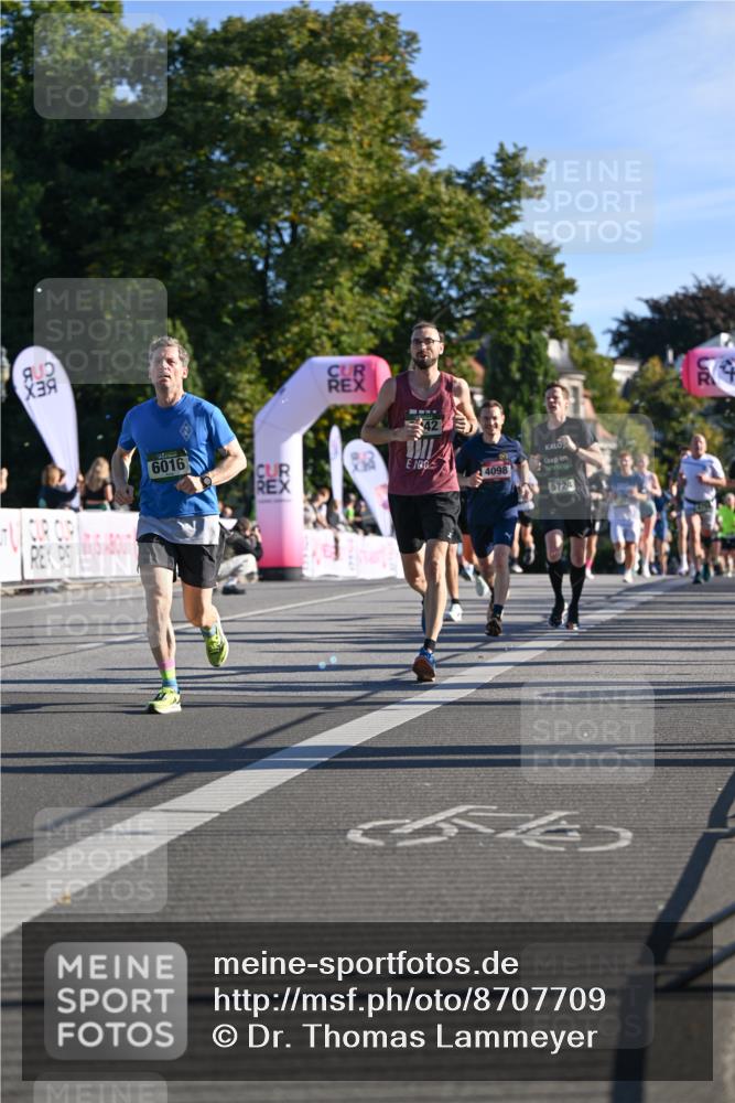 07.09.2025 - BARMER Alsterlauf Dr. Thomas Lammeyer http://msf.ph/oto/8707709 07.09.2025 09:28:39 Laufen 6016, 1, 4098, 5724, 54 meine-sportfotos.de