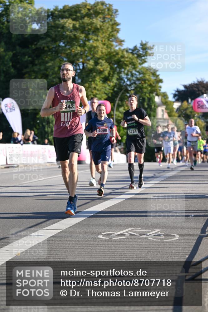 07.09.2025 - BARMER Alsterlauf Dr. Thomas Lammeyer http://msf.ph/oto/8707718 07.09.2025 09:28:40 Laufen 39, 942, 4098, 5724 meine-sportfotos.de