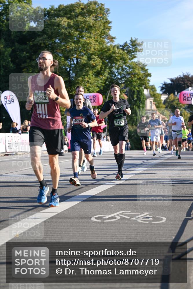 07.09.2025 - BARMER Alsterlauf Dr. Thomas Lammeyer http://msf.ph/oto/8707719 07.09.2025 09:28:41 Laufen 3942, 4098, 5724, 54, 4754 meine-sportfotos.de