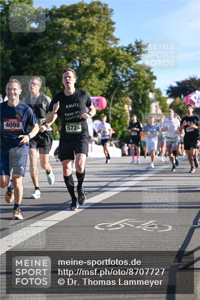 07.09.2025 - BARMER Alsterlauf Dr. Thomas Lammeyer http://msf.ph/oto/8707727 07.09.2025 09:28:42 Laufen 4098, 5724 meine-sportfotos.de