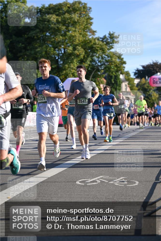 07.09.2025 - BARMER Alsterlauf Dr. Thomas Lammeyer http://msf.ph/oto/8707752 07.09.2025 09:28:46 Laufen 6298, 6321, 4602, 2541, 599 meine-sportfotos.de